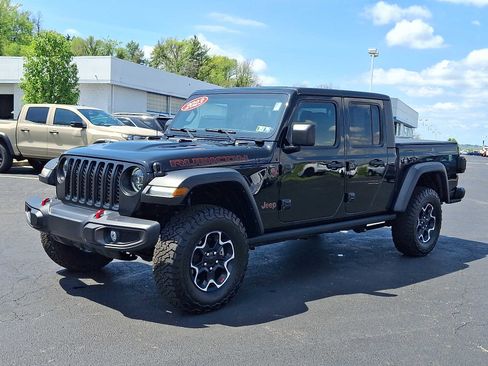 Used 2023 Jeep Gladiator Rubicon w/ LED Lighting Group AWD/4WD image 3