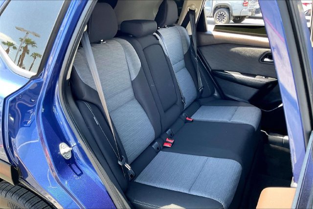 Used 2023 Nissan Rogue SV FWD image 26