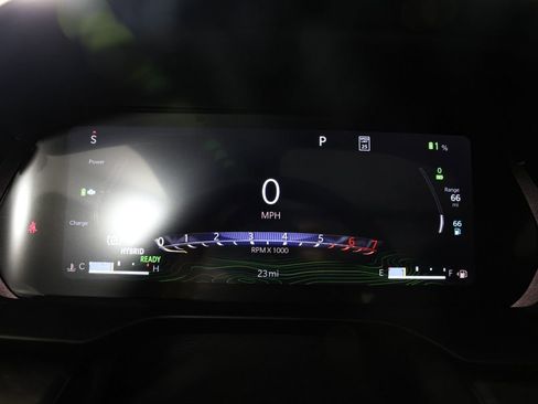 Used 2023 Jeep Grand Cherokee Overland w/ Advanced Protech Group III image 5