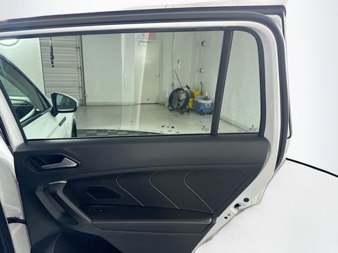 Used 2024 Volkswagen Tiguan SE FWD image 29