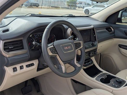 Certified 2023 GMC Acadia Denali w/ Denali Ultimate Package image 9