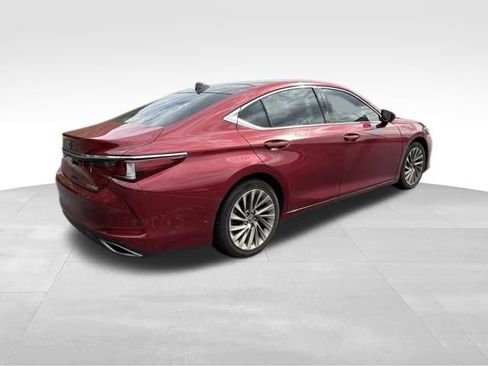 Used 2019 Lexus ES 350 Ultra Luxury w/ Accessory Package 2 FWD image 12