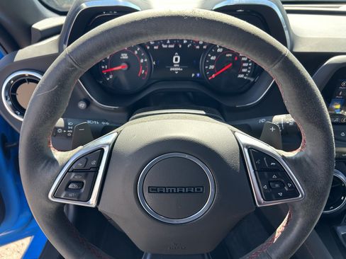 Used 2022 Chevrolet Camaro ZL1 RWD image 16