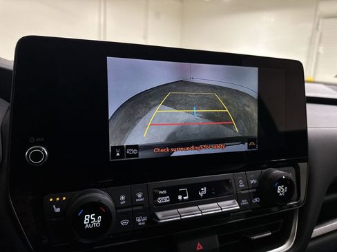 Used 2025 Toyota Grand Highlander FWD image 16