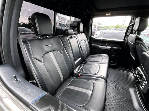 Used 2019 Ford F250 Platinum w/ Platinum Ultimate Package AWD/4WD image 27