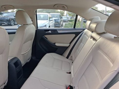 Used 2018 Volkswagen Jetta Wolfsburg Edition FWD image 8