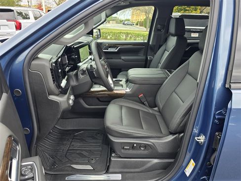 New 2026 GMC Sierra 1500 Elevation w/ Elevation Premium Package image 14