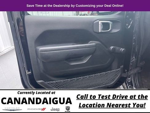 Used 2022 Jeep Wrangler Unlimited Sport image 9