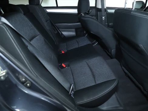 Used 2017 Subaru Outback 2.5i Premium image 39