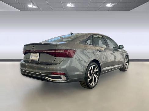 New 2026 Volkswagen Jetta SEL image 9
