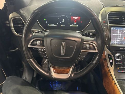 Used 2020 Lincoln Nautilus Reserve AWD/4WD image 8