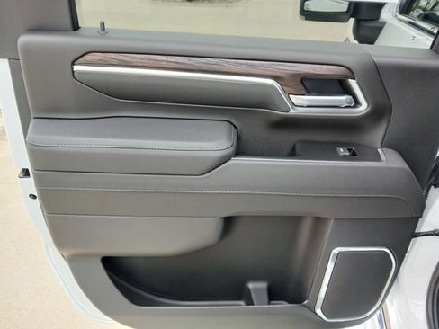 New 2026 GMC Sierra 2500 SLT w/ SLT Premium Package AWD/4WD image 21