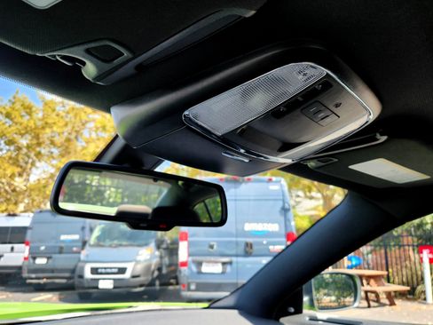 Used 2023 Dodge Charger R/T w/ Cold Weather Package image 31