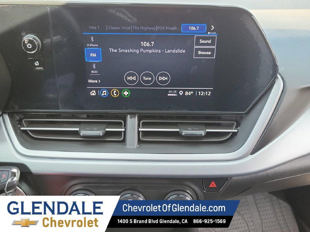 Used 2024 Chevrolet Trax RS w/ Driver Confidence Package FWD image 17