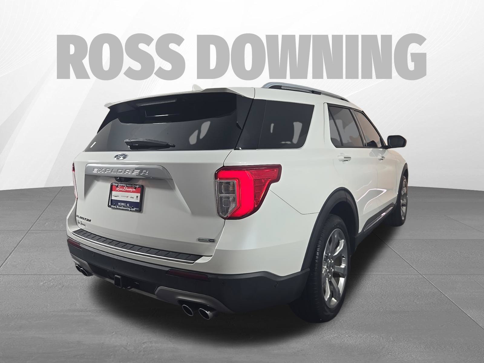 Used 2020 Ford Explorer Platinum w/ Premium Technology Package AWD/4WD image 4