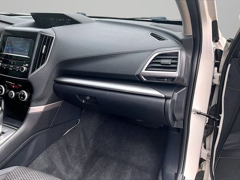 Used 2022 Subaru Forester Premium AWD/4WD image 18