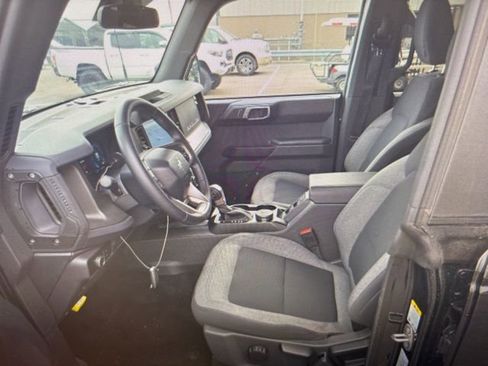Used 2025 Ford Bronco Big Bend image 20