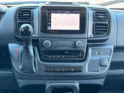 Used 2026 RAM ProMaster 2500 w/ Convenience Group FWD image 12