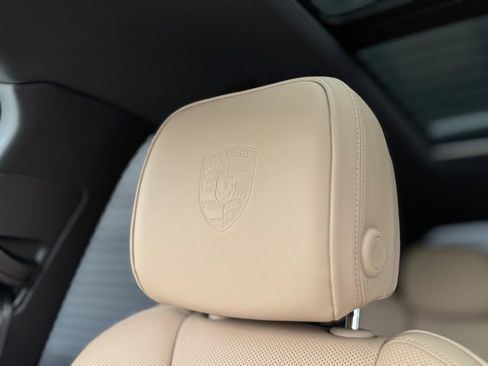 New 2026 Porsche Macan image 31