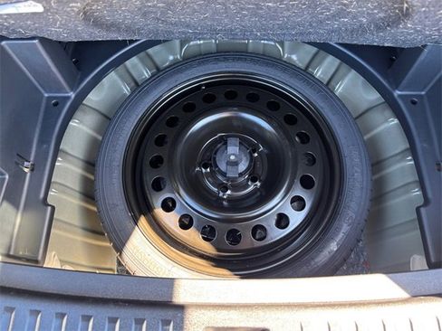 Used 2025 Chevrolet Equinox LT image 31