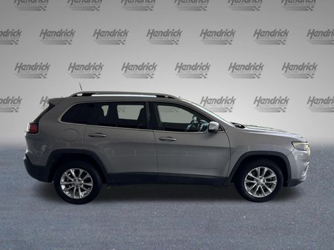 Used 2019 Jeep Cherokee Latitude w/ Popular Appearance Group FWD image 10