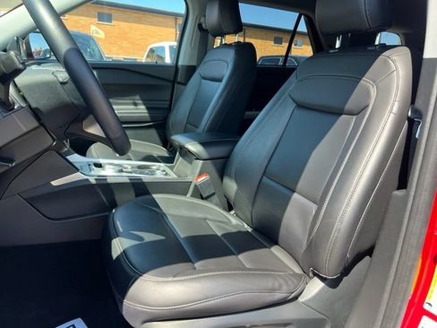 Certified 2023 Ford Explorer XLT w/ Equipment Group 202A AWD/4WD image 19