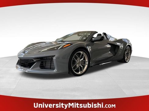 Used 2025 Chevrolet Corvette Z06 image 1