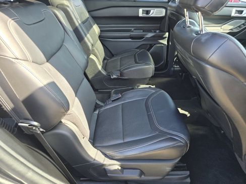 Used 2020 Ford Explorer ST w/ ST Street Pack image 25