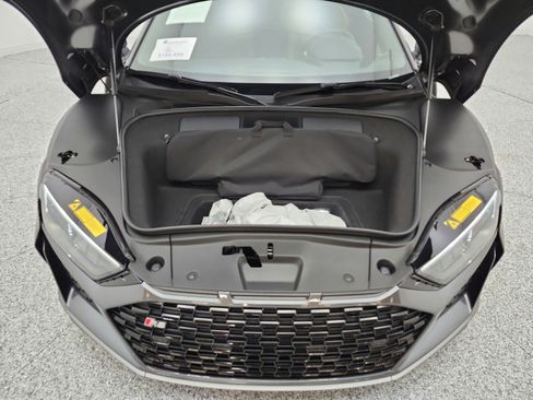 Certified 2021 Audi R8 V10 performance AWD/4WD image 20