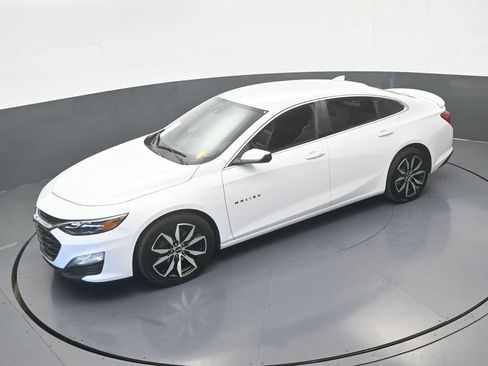 Used 2024 Chevrolet Malibu RS FWD image 41