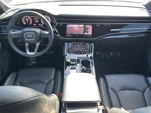 Used 2025 Audi Q7 3.0T Prestige w/ Prestige Package image 10