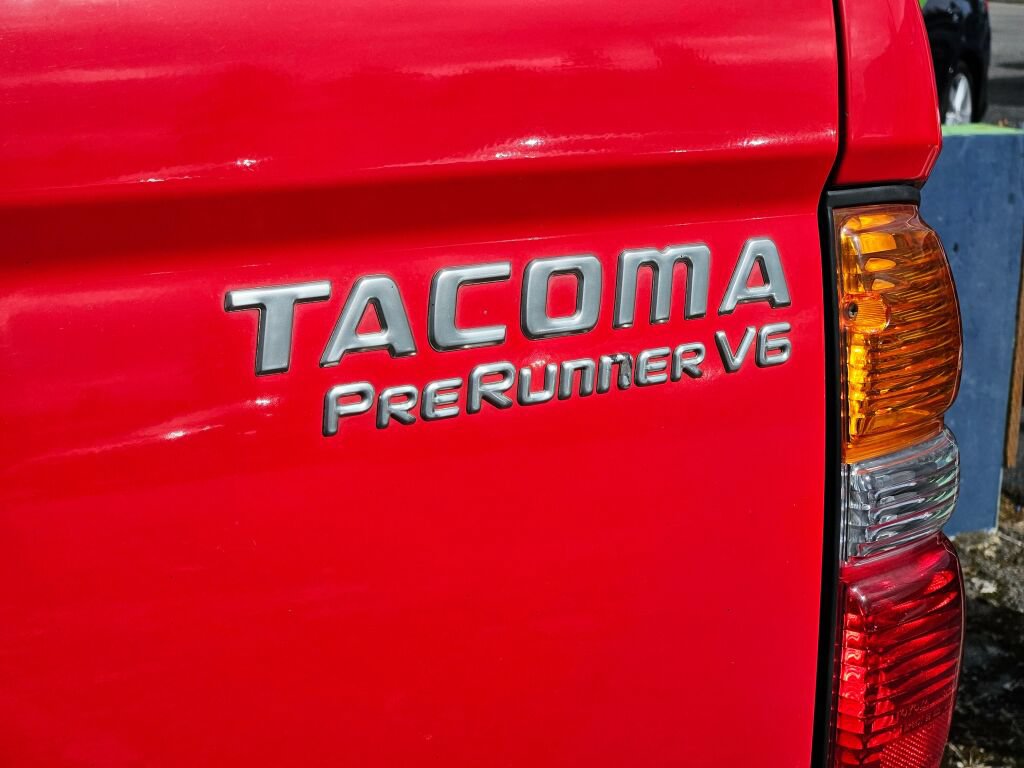 Used 2004 Toyota Tacoma PreRunner w/ Convenience Pkg RWD image 9