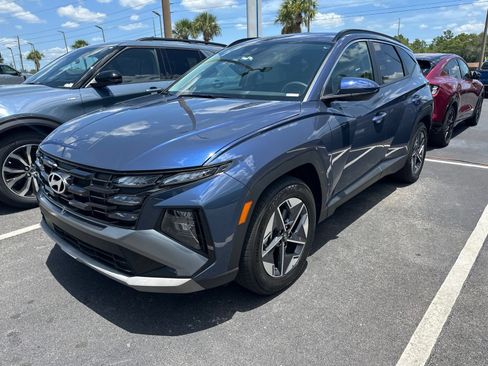 Used 2025 Hyundai Tucson SEL FWD image 2