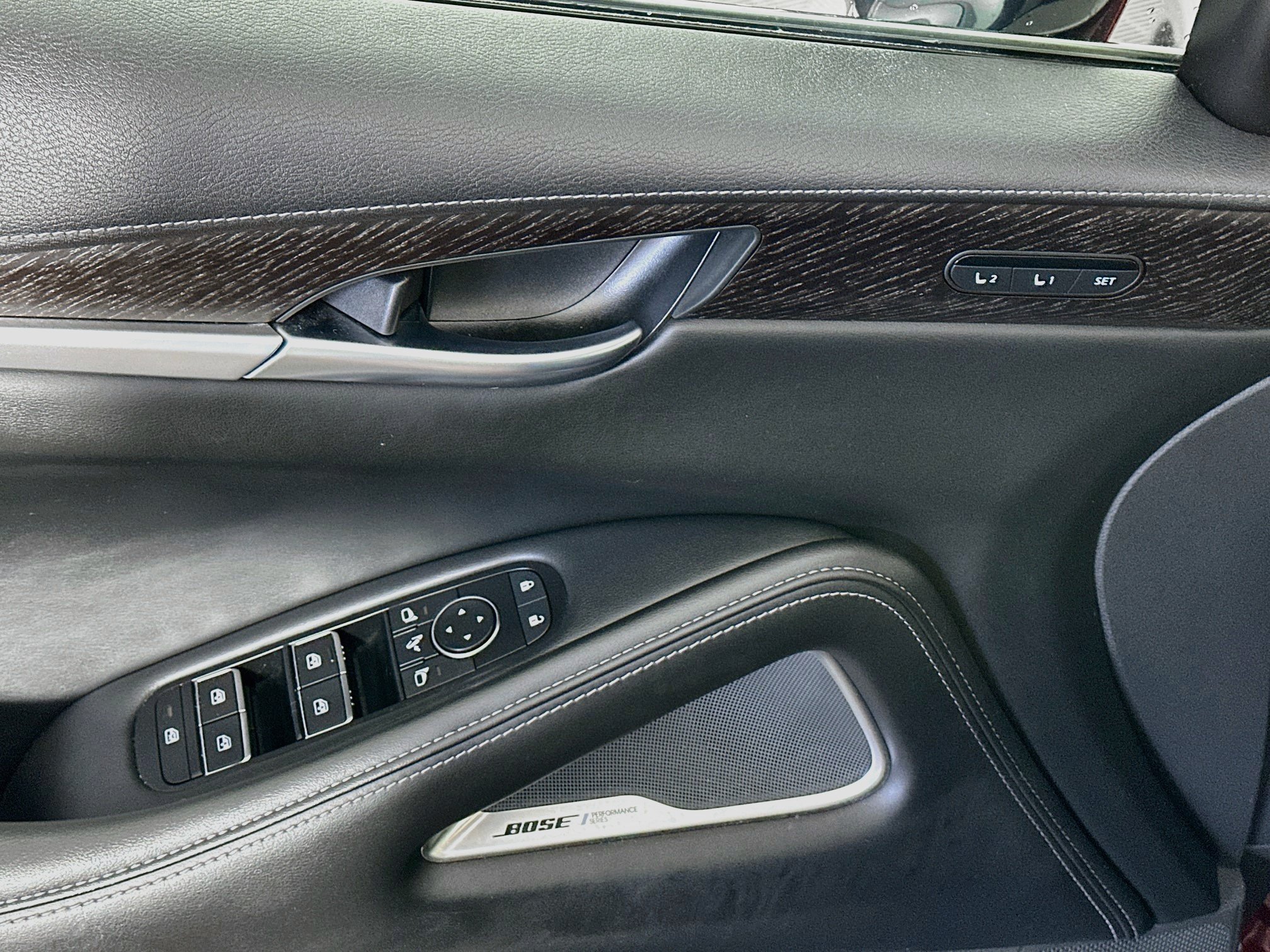 Used 2023 INFINITI QX60 Sensory w/ Vision Package AWD/4WD image 15
