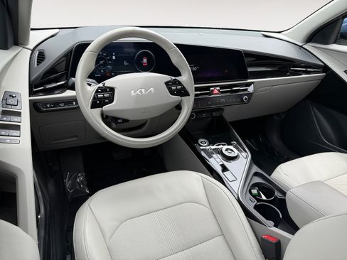 Used 2023 Kia Niro Wind FWD image 15
