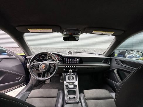Certified 2022 Porsche 911 GT3 RWD image 6