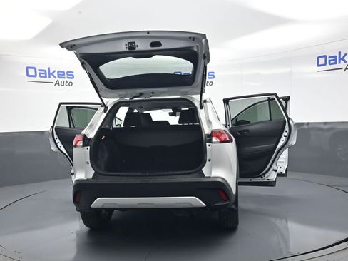 Used 2022 Toyota Corolla Cross LE FWD image 54
