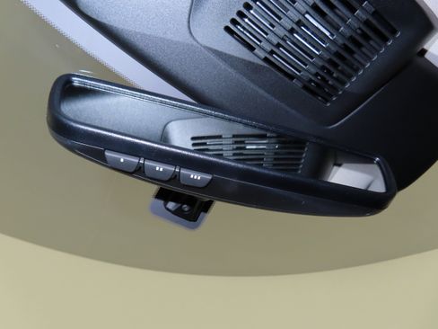 New 2026 Nissan Pathfinder Platinum image 24