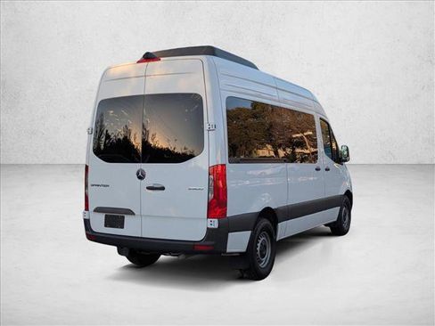 Used 2024 Mercedes-Benz Sprinter 2500 image 5