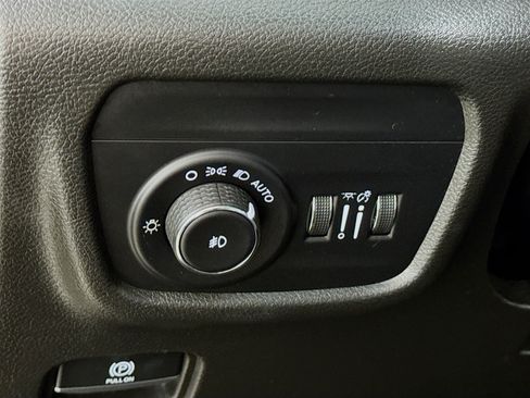 Used 2022 Jeep Grand Cherokee L Limited AWD/4WD image 14