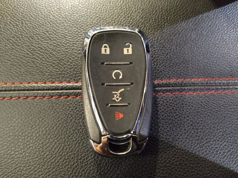 Used 2022 Chevrolet Equinox RS FWD image 32