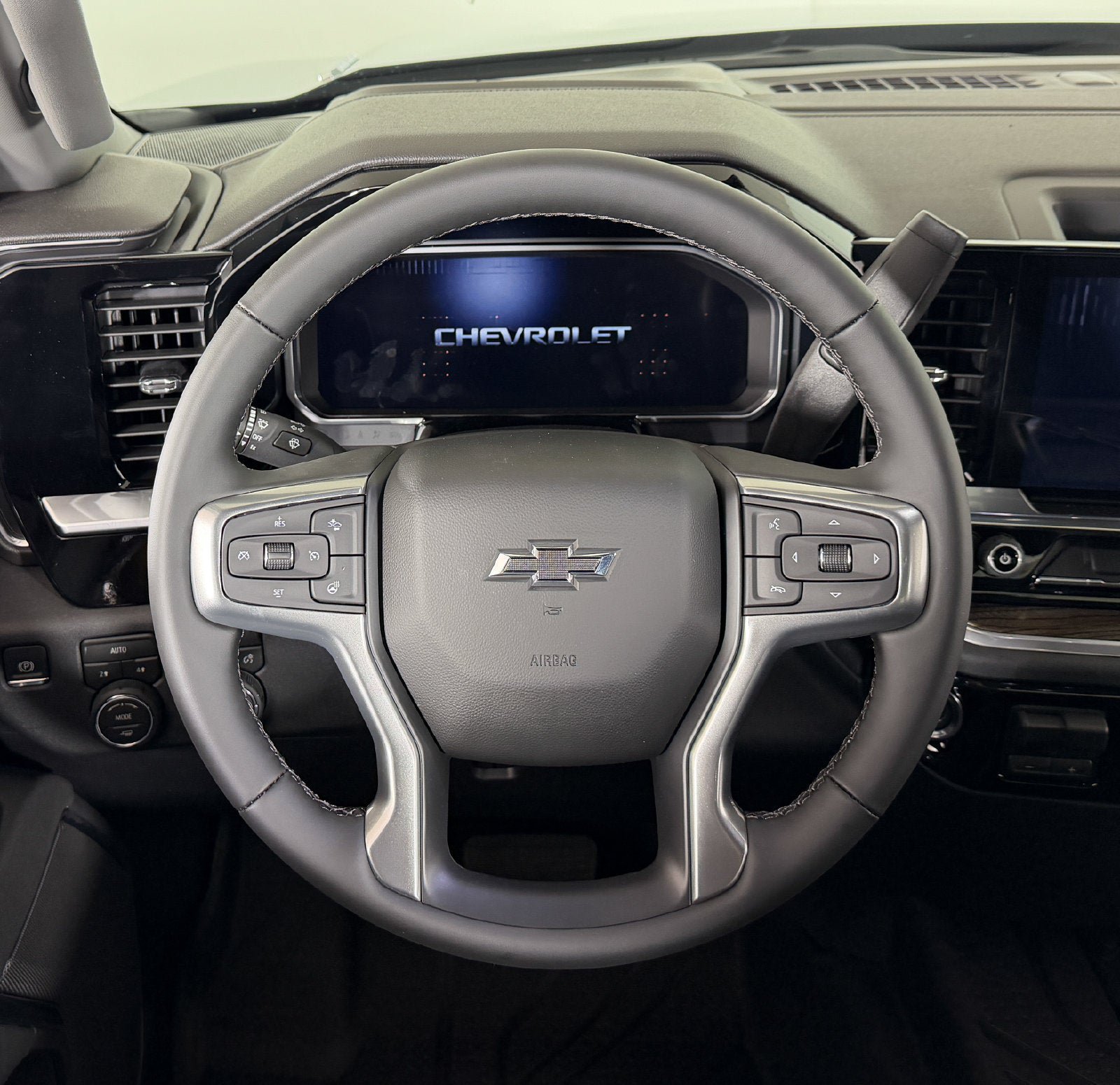 New 2026 Chevrolet Silverado 1500 RST w/ RST Select Package AWD/4WD image 9