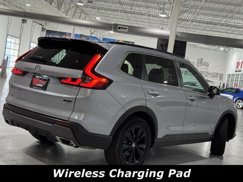 Used 2023 Honda CR-V Sport Touring image 3