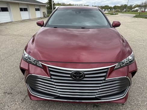 Used 2022 Toyota Avalon XLE FWD image 45
