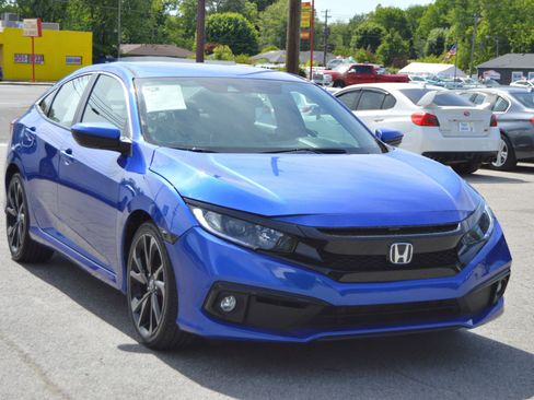 Used 2020 Honda Civic Sport image 2