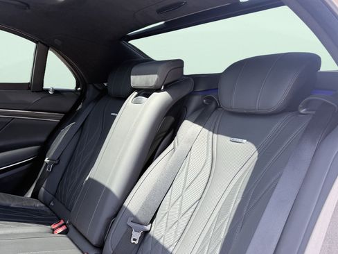 Used 2016 Mercedes-Benz S 63 AMG 4MATIC Sedan image 40