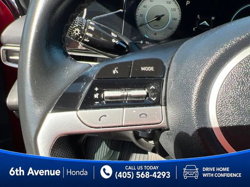 Used 2022 Hyundai Elantra Limited FWD image 27