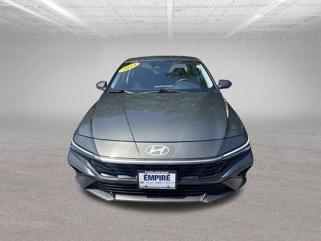 Used 2024 Hyundai Elantra SEL FWD image 11