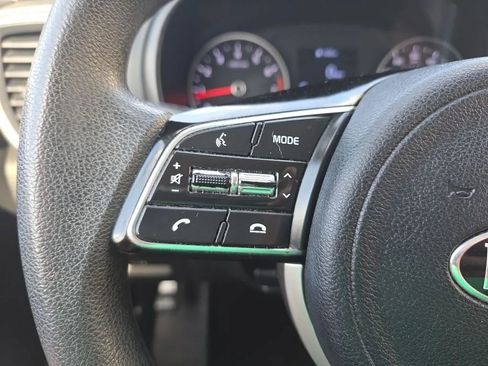 Used 2020 Kia Sportage LX FWD image 17