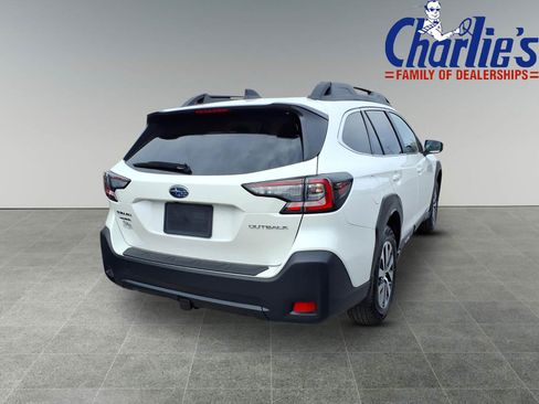 Certified 2025 Subaru Outback Premium AWD/4WD image 4